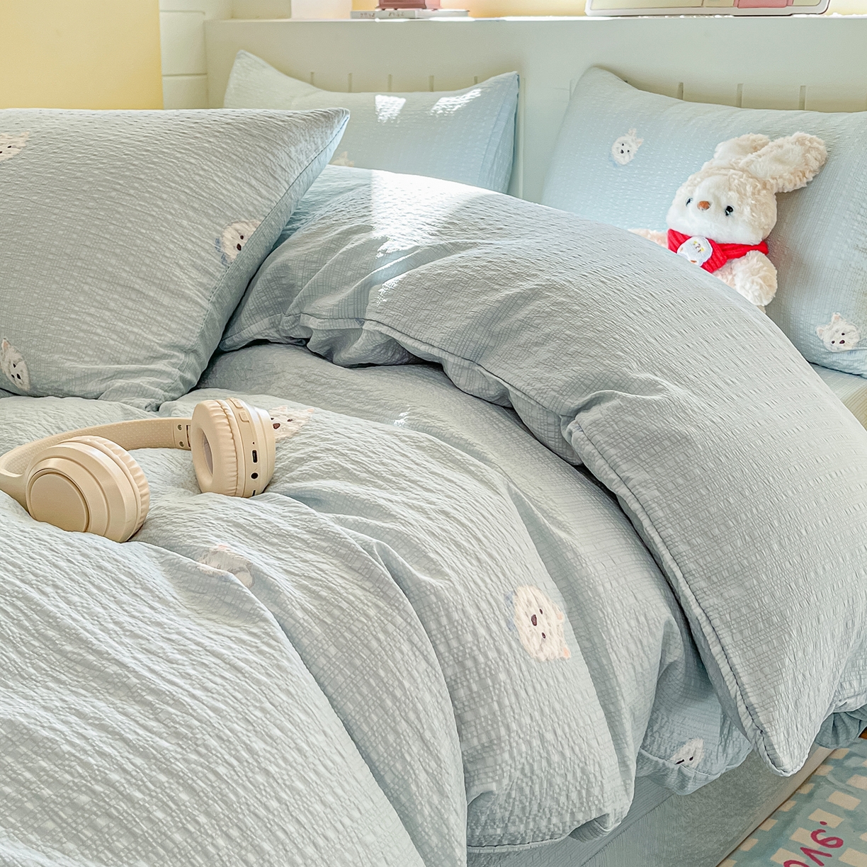 91家纺网 家纺一手货源 找家纺 金梦拉家纺 2026新款A类高品质高克重超柔泡芙纱泡泡纱小清新四件套 蓝汪汪