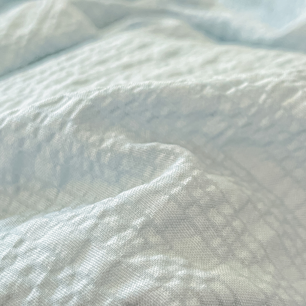 91家纺网 家纺一手货源 找家纺 金梦拉家纺 2026新款A类高品质高克重超柔泡芙纱泡泡纱小清新四件套 蓝汪汪