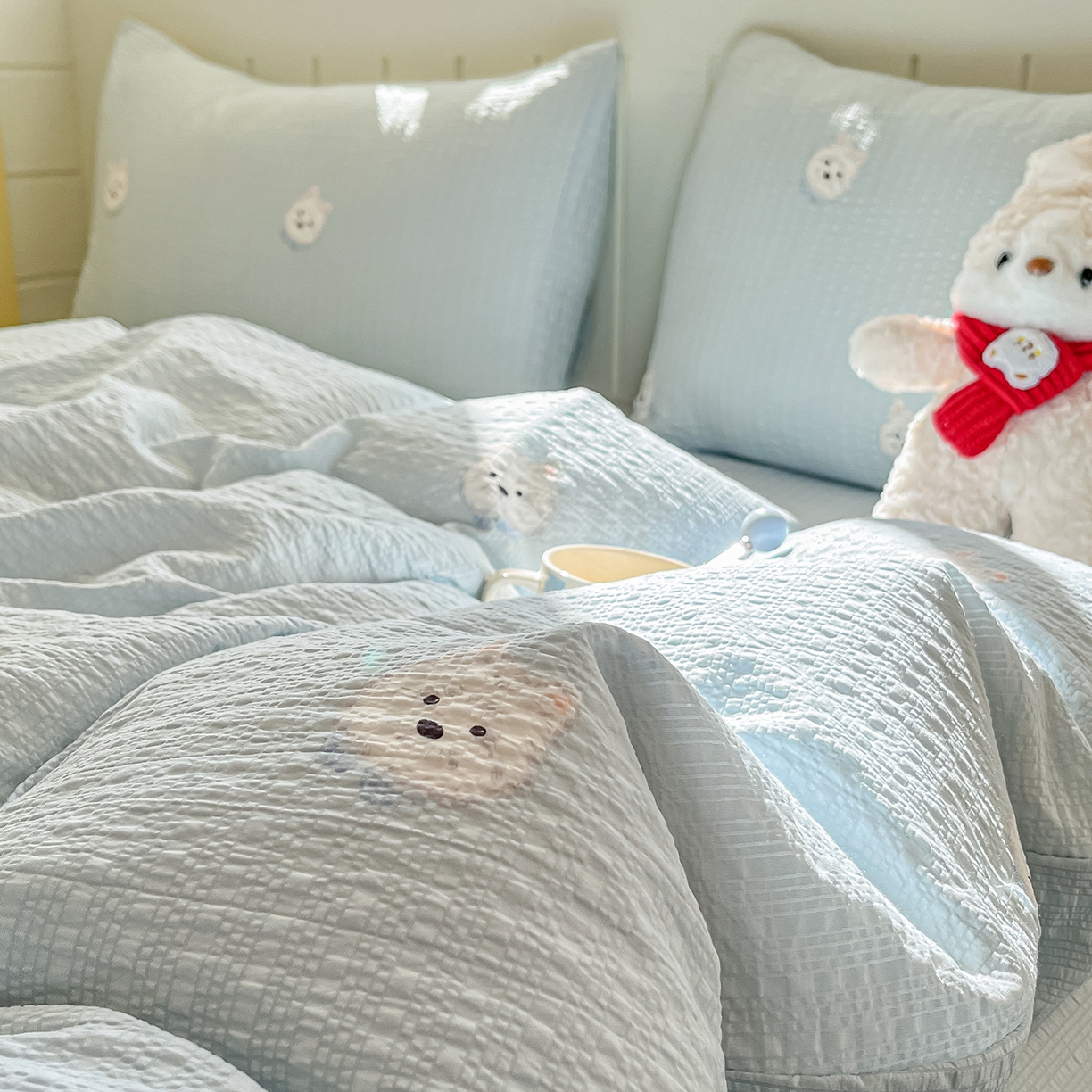 91家纺网 家纺一手货源 找家纺 金梦拉家纺 2026新款A类高品质高克重超柔泡芙纱泡泡纱小清新四件套 蓝汪汪