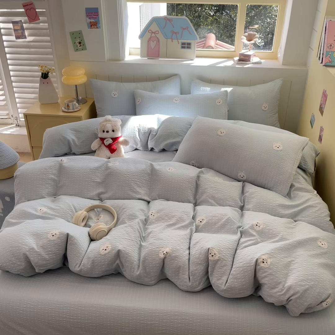 91家纺网 家纺一手货源 找家纺 金梦拉家纺 2026新款A类高品质高克重超柔泡芙纱泡泡纱小清新四件套 蓝汪汪