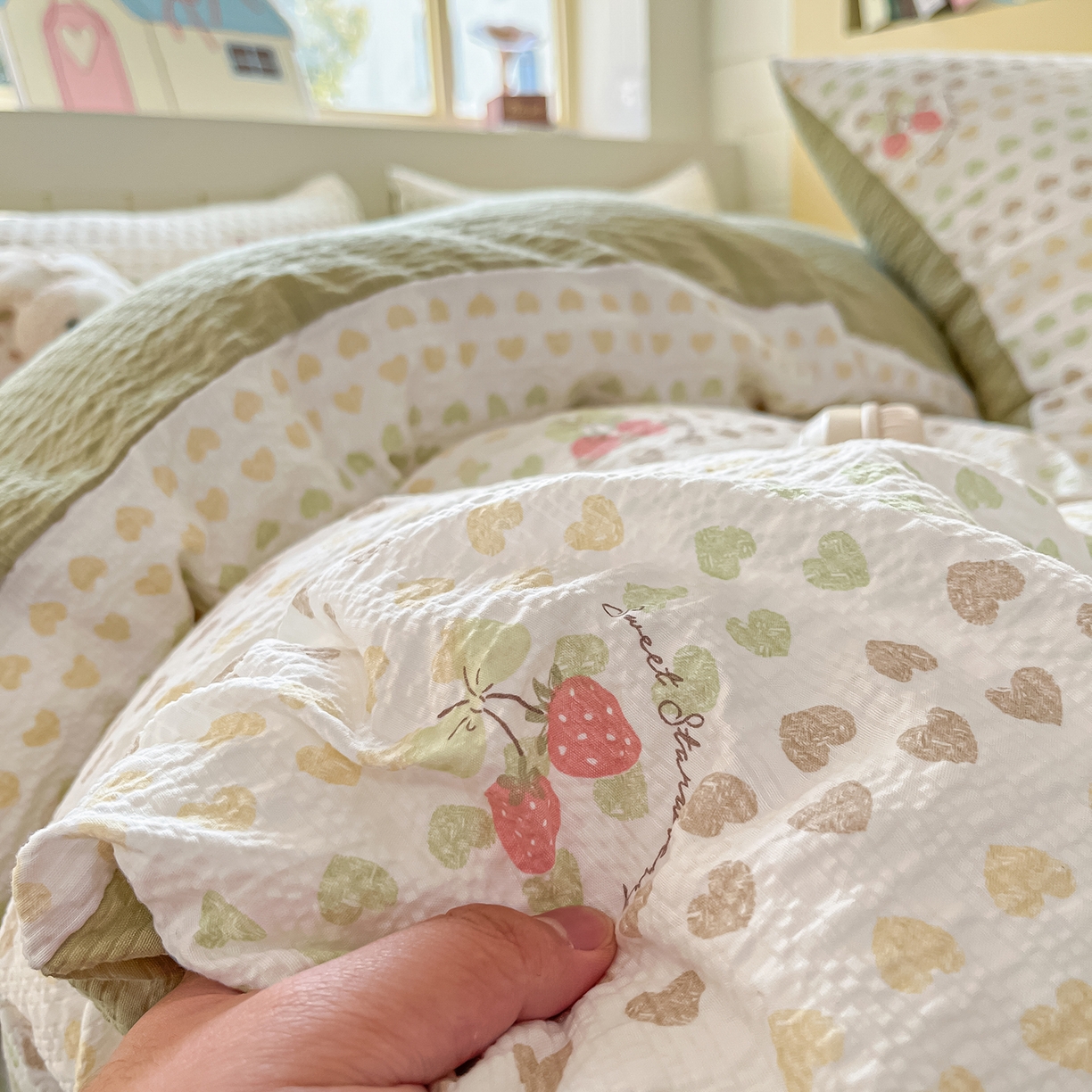 91家纺网 家纺一手货源 找家纺 金梦拉家纺 2026新款A类高品质高克重超柔泡芙纱泡泡纱小清新四件套 绿色心情