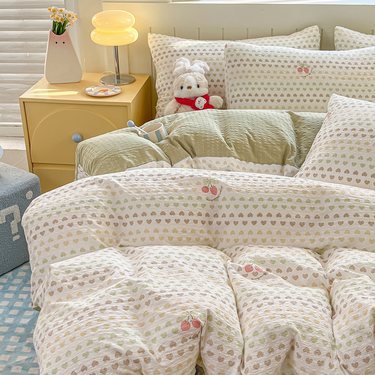 91家纺网 家纺一手货源 找家纺 金梦拉家纺 2026新款A类高品质高克重超柔泡芙纱泡泡纱小清新四件套 绿色心情