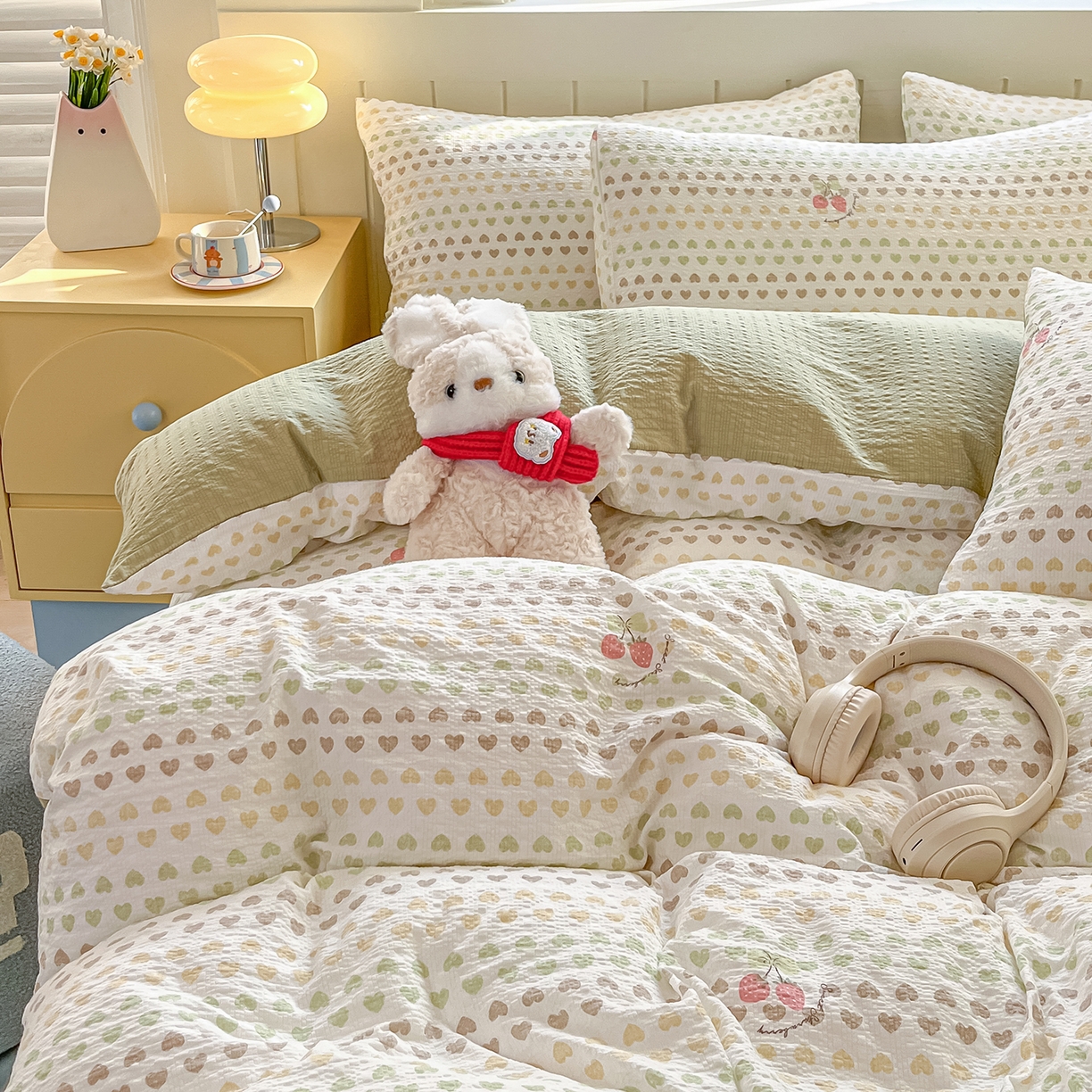 91家纺网 家纺一手货源 找家纺 金梦拉家纺 2026新款A类高品质高克重超柔泡芙纱泡泡纱小清新四件套 绿色心情