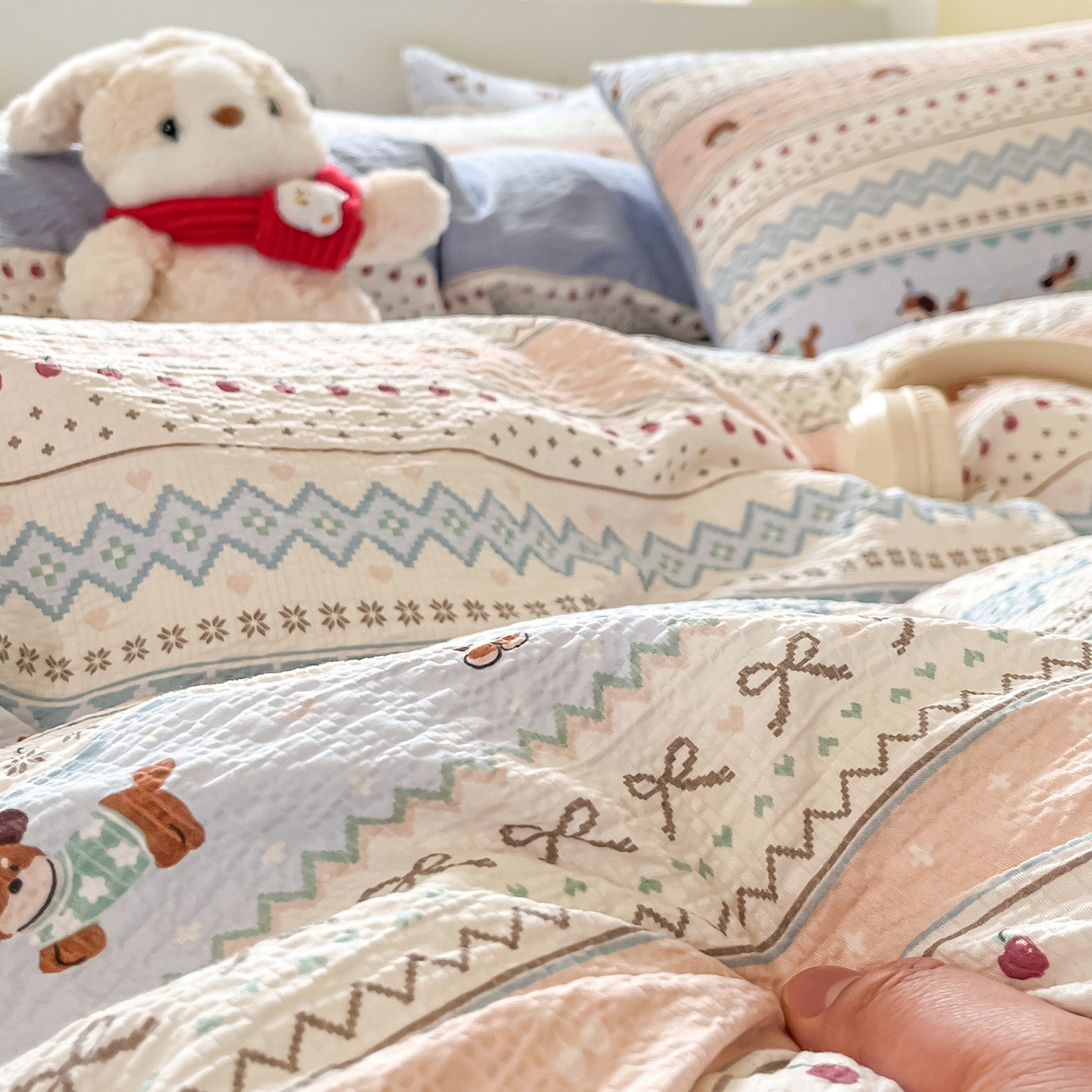 91家纺网 家纺一手货源 找家纺 金梦拉家纺 2026新款A类高品质高克重超柔泡芙纱泡泡纱小清新四件套 萌趣小狗