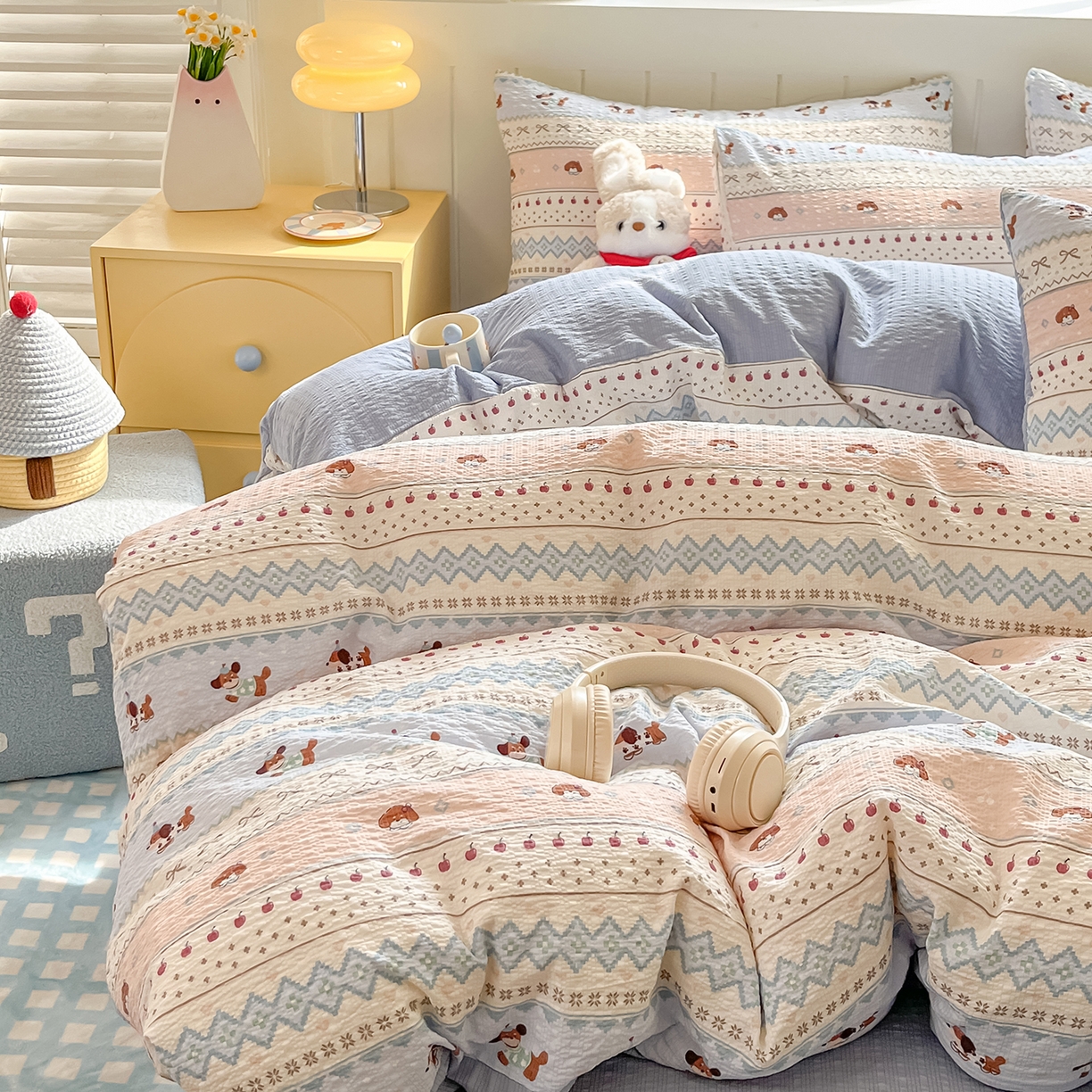 91家纺网 家纺一手货源 找家纺 金梦拉家纺 2026新款A类高品质高克重超柔泡芙纱泡泡纱小清新四件套 萌趣小狗