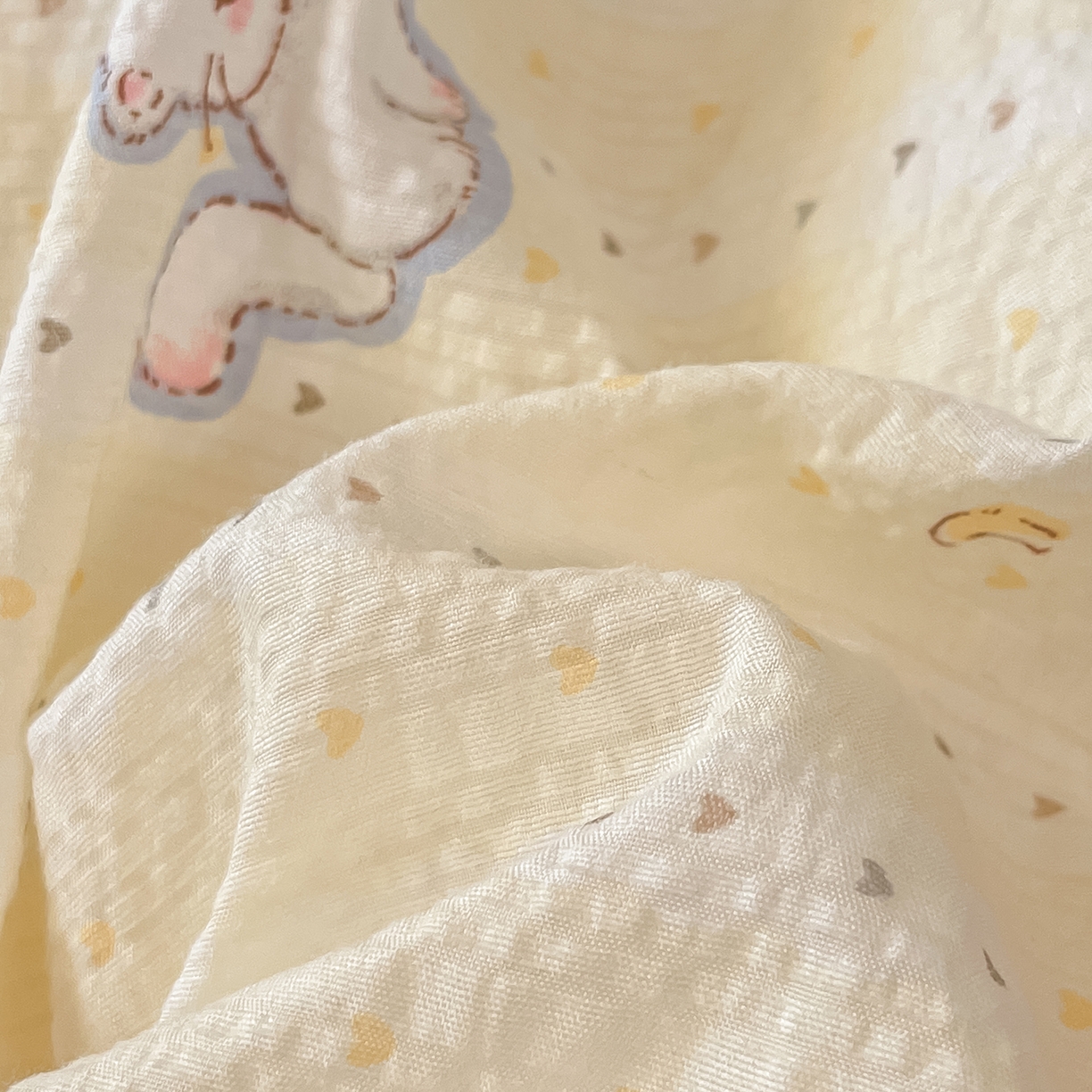 91家纺网 家纺一手货源 找家纺 金梦拉家纺 2026新款A类高品质高克重超柔泡芙纱泡泡纱小清新四件套 柠檬奶油狗