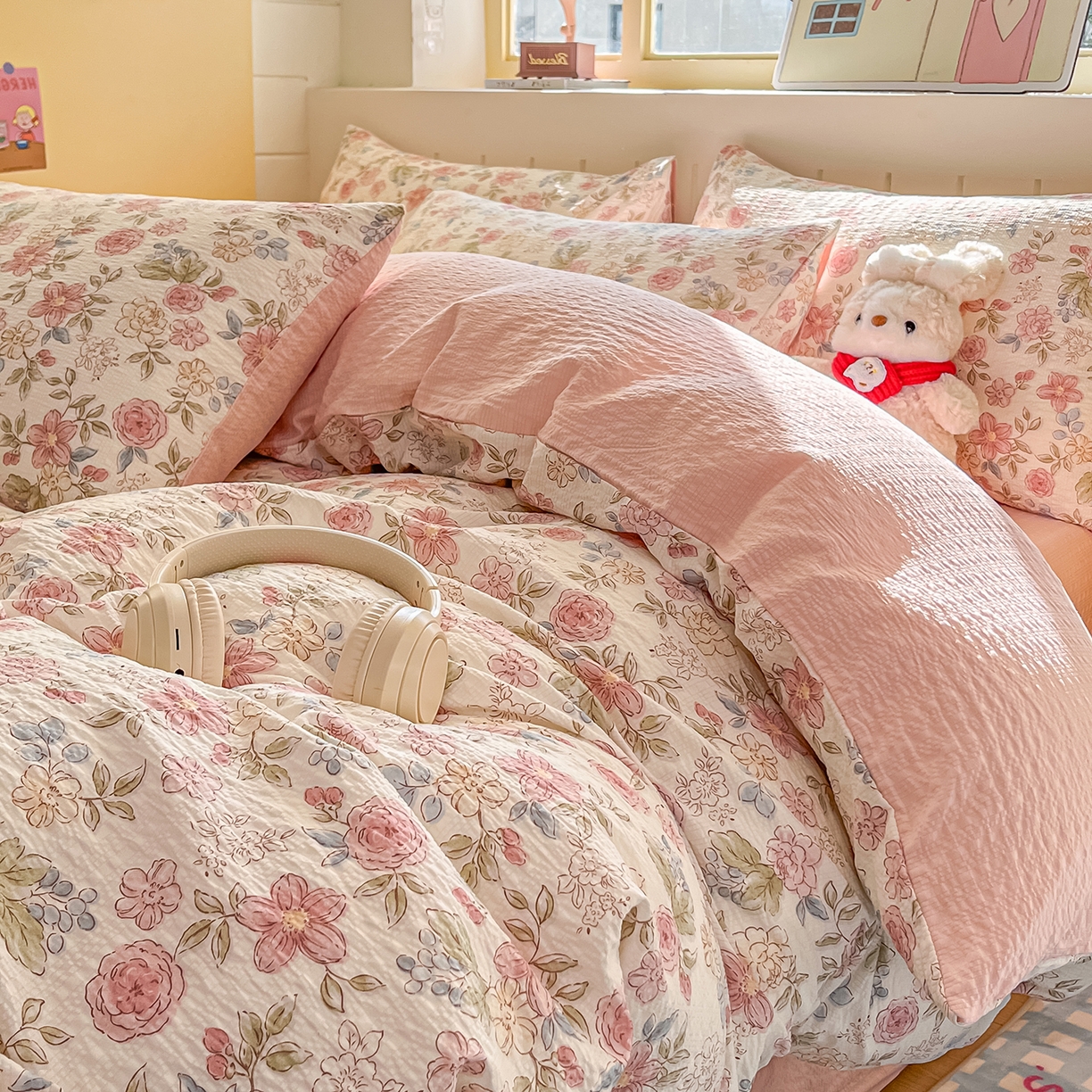 91家纺网 家纺一手货源 找家纺 金梦拉家纺 2026新款A类高品质高克重超柔泡芙纱泡泡纱小清新四件套 柔韵粉樱