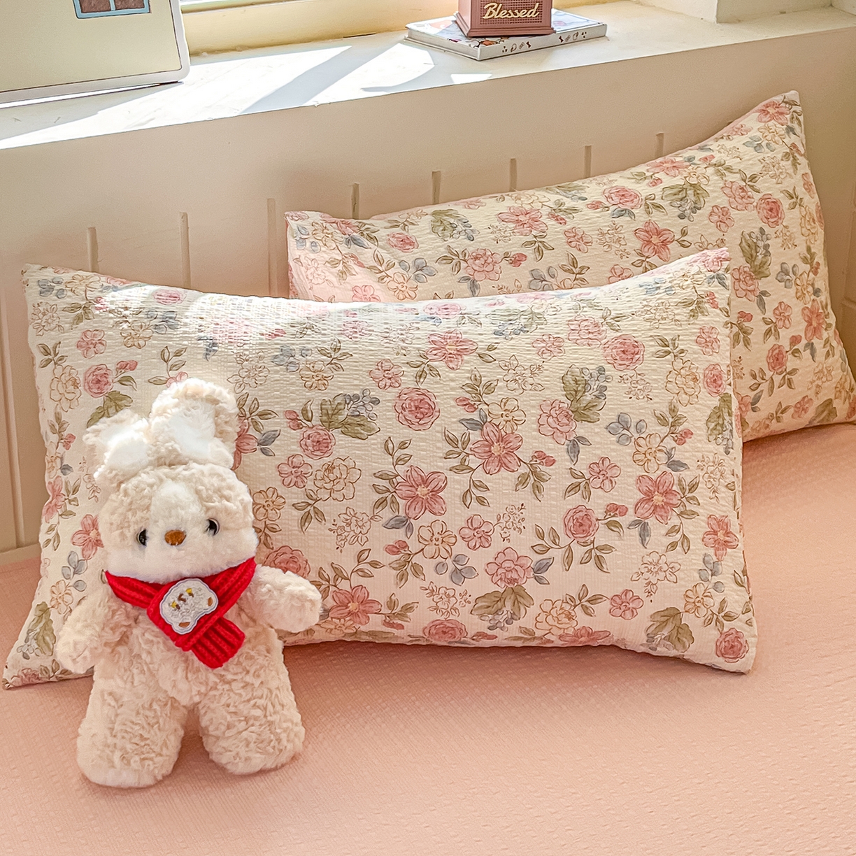 91家纺网 家纺一手货源 找家纺 金梦拉家纺 2026新款A类高品质高克重超柔泡芙纱泡泡纱小清新四件套 柔韵粉樱