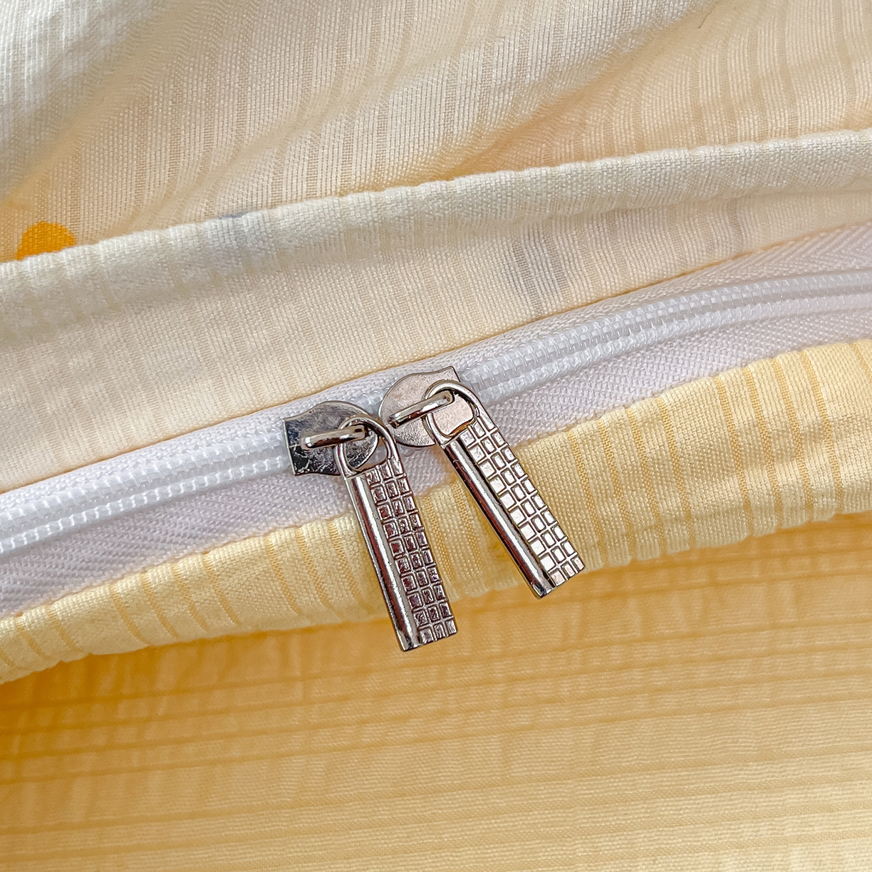 91家纺网 家纺一手货源 找家纺 金梦拉家纺 2026新款A类高品质高克重超柔泡芙纱泡泡纱小清新四件套 顽皮星星