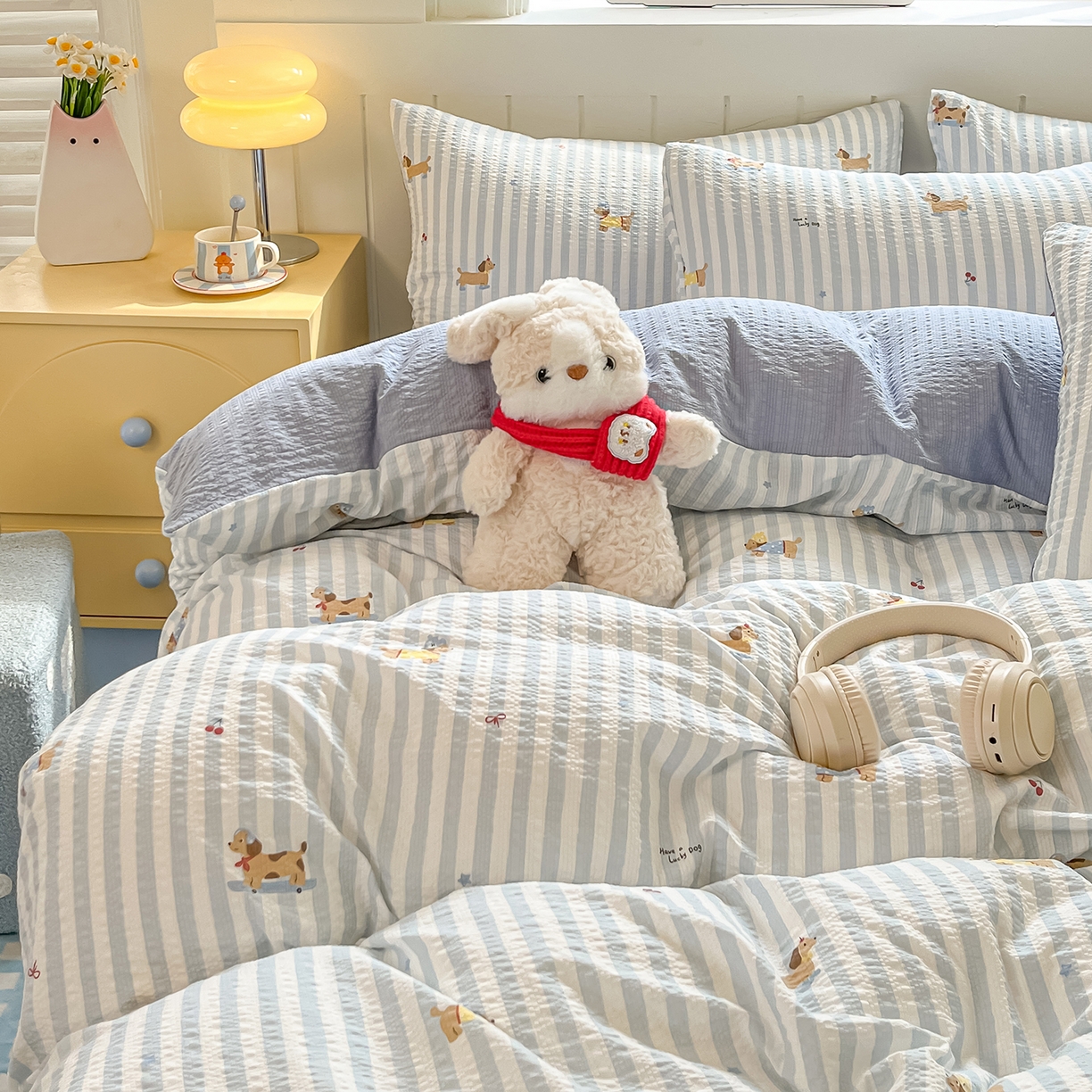 91家纺网 家纺一手货源 找家纺 金梦拉家纺 2026新款A类高品质高克重超柔泡芙纱泡泡纱小清新四件套 线条汪