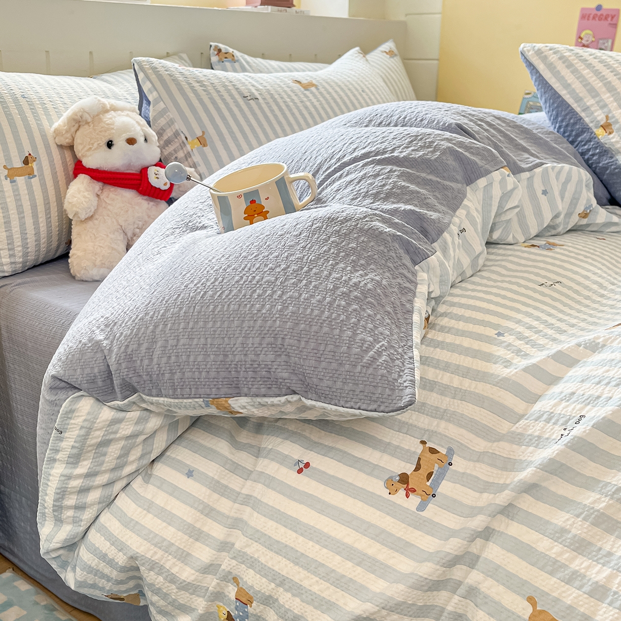 91家纺网 家纺一手货源 找家纺 金梦拉家纺 2026新款A类高品质高克重超柔泡芙纱泡泡纱小清新四件套 线条汪