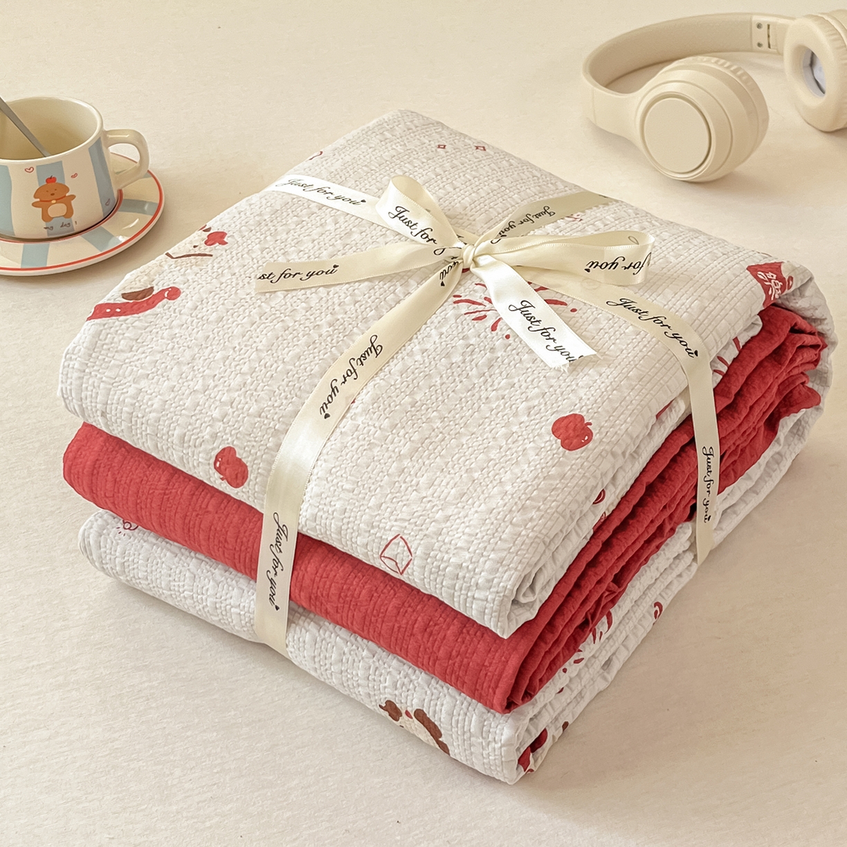 91家纺网 家纺一手货源 找家纺 金梦拉家纺 2026新款A类高品质高克重超柔泡芙纱泡泡纱小清新四件套 小福马