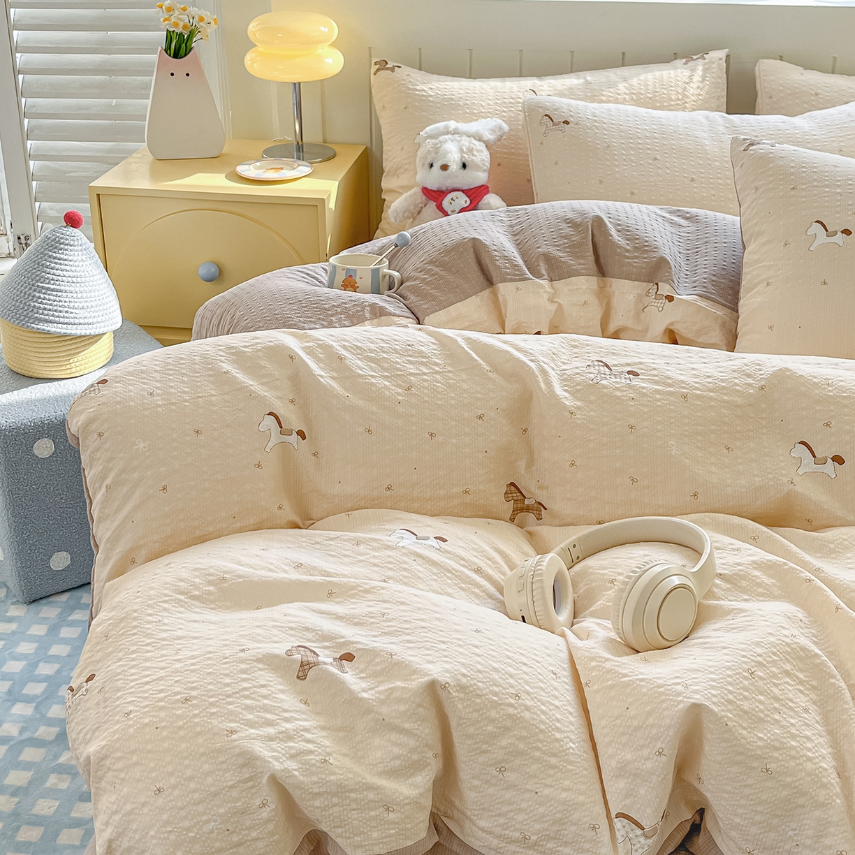 91家纺网 家纺一手货源 找家纺 金梦拉家纺 2026新款A类高品质高克重超柔泡芙纱泡泡纱小清新四件套 小马哒哒