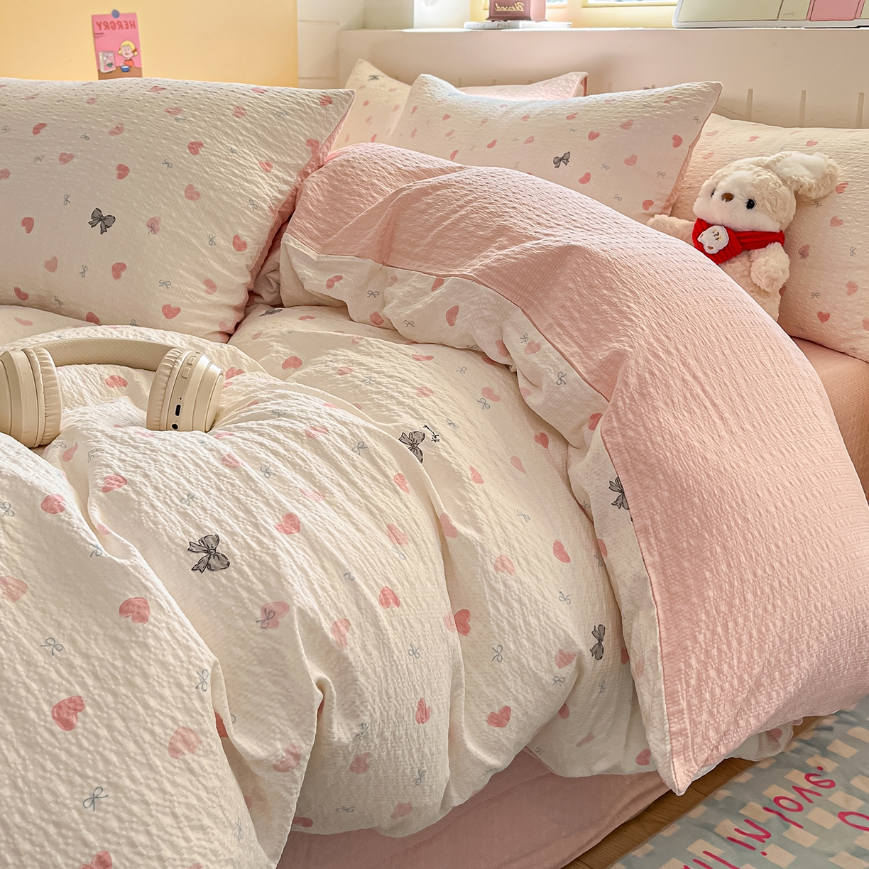 91家纺网 家纺一手货源 找家纺 金梦拉家纺 2026新款A类高品质高克重超柔泡芙纱泡泡纱小清新四件套 心动