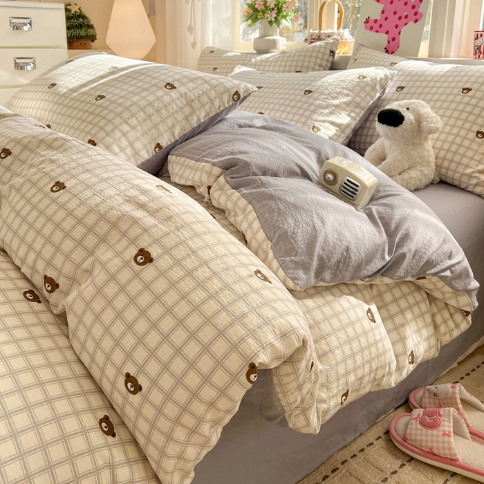 91家纺网 家纺一手货源 找家纺 水木坊 2026春夏新款云感双层纱可爱系列四件套格子熊