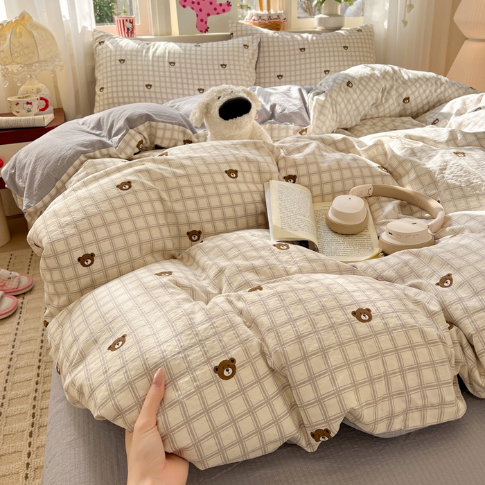 91家纺网 家纺一手货源 找家纺 水木坊 2026春夏新款云感双层纱可爱系列四件套格子熊