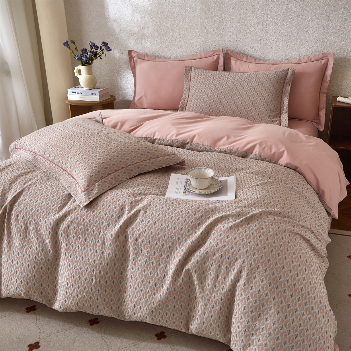 91家纺网 家纺一手货源 找家纺 曼秀琳家纺 2026新款全棉纯棉色织大提花四件套 克汀-粉灰