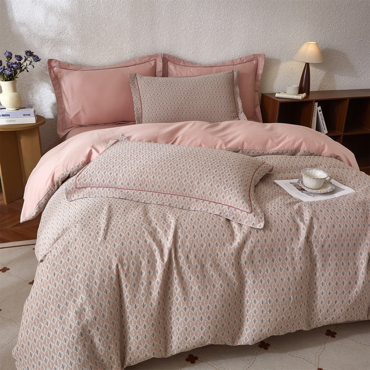 91家纺网 家纺一手货源 找家纺 曼秀琳家纺 2026新款全棉纯棉色织大提花四件套 克汀-粉灰