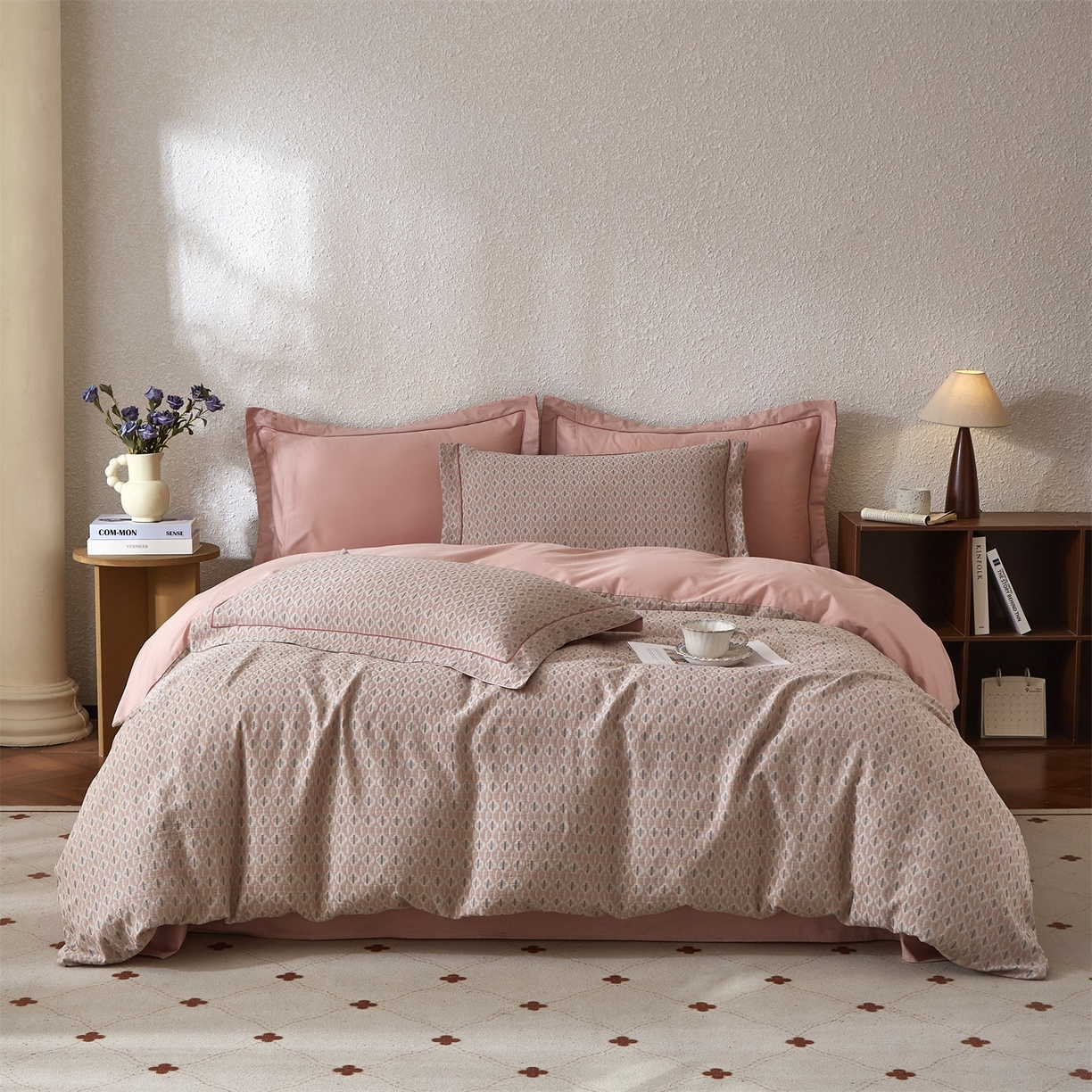 91家纺网 家纺一手货源 找家纺 曼秀琳家纺 2026新款全棉纯棉色织大提花四件套 克汀-粉灰