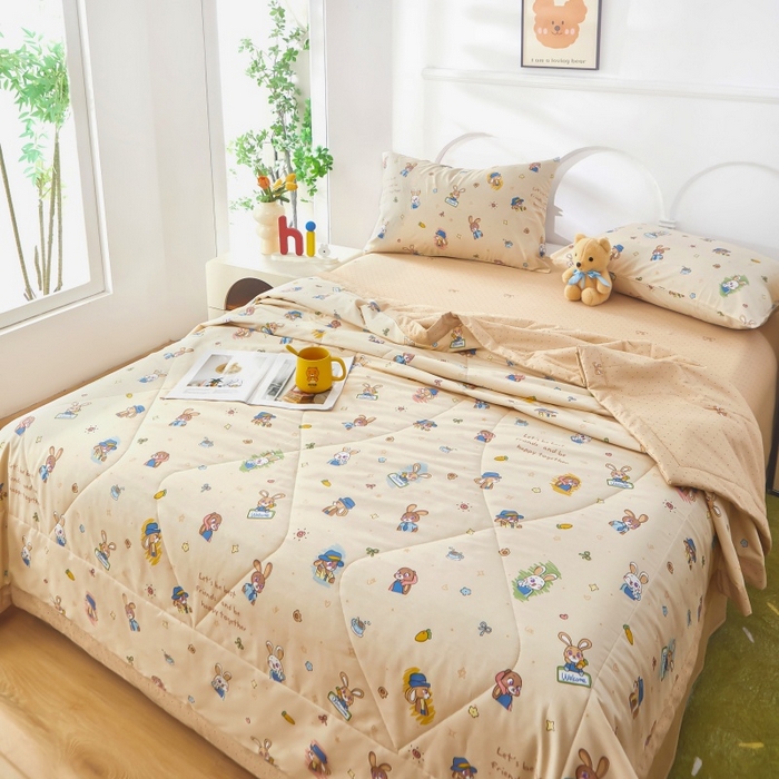 91家纺网 家纺一手货源 找家纺 黛妮雅 2026新款全棉夏被四件套单件夏被单双人空调被学生夏凉被 兔子警官