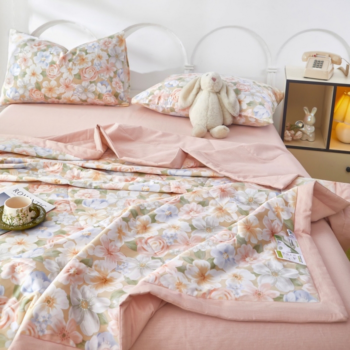 91家纺网 家纺一手货源 找家纺 黛妮雅 2026新款全棉夏被四件套单件夏被单双人空调被学生夏凉被 釉色浮光