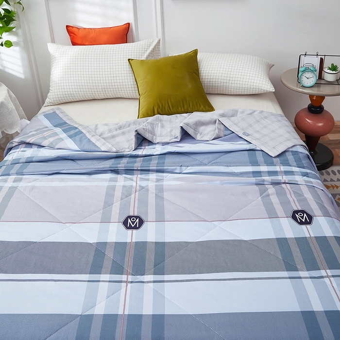 91家纺网 家纺一手货源 找家纺 黛妮雅 2026新款全棉夏被四件套单件夏被单双人空调被学生夏凉被 自由品格