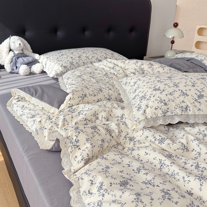 91家纺网 家纺一手货源 找家纺 竹合 2026新款田园韩版花边款小碎花古法水洗仿棉A类云感棉四件套 花间梦