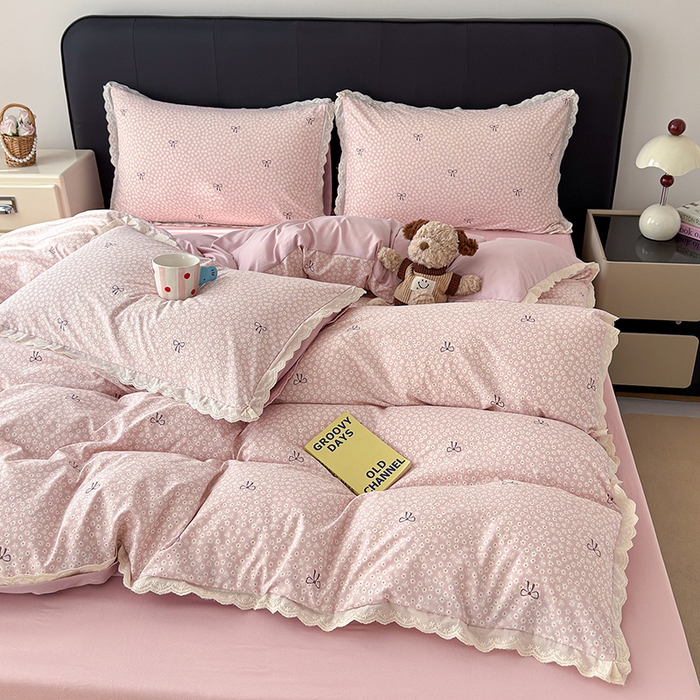 91家纺网 家纺一手货源 找家纺 竹合 2026新款田园韩版花边款小碎花古法水洗仿棉A类云感棉四件套 仲夏晚樱