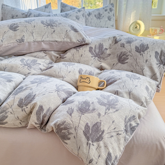 91家纺网 家纺一手货源 找家纺 苏东来家纺 2026新款A类60支全棉长绒棉纯棉色织提花四件套水洗纯棉厚织提花肌理被套四件套 南枝灰