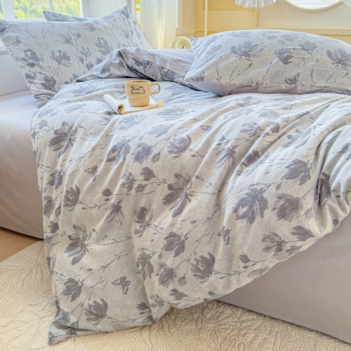 91家纺网 家纺一手货源 找家纺 苏东来家纺 2026新款A类60支全棉长绒棉纯棉色织提花四件套水洗纯棉厚织提花肌理被套四件套 南枝灰