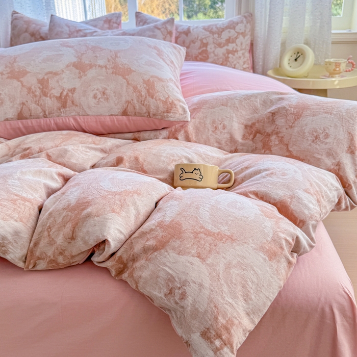 91家纺网 家纺一手货源 找家纺 苏东来家纺 2026新款A类60支全棉长绒棉纯棉色织提花四件套水洗纯棉厚织提花肌理被套四件套 云裳粉