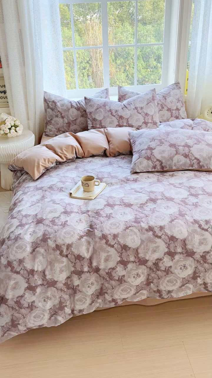 91家纺网 家纺一手货源 找家纺 苏东来家纺 2026新款A类60支全棉长绒棉纯棉色织提花四件套水洗纯棉厚织提花肌理被套四件套 云裳紫