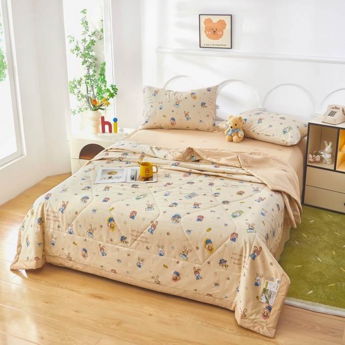 91家纺网 家纺一手货源 找家纺 黛妮雅 2026新款双面全棉羽丝夏被 兔子警官