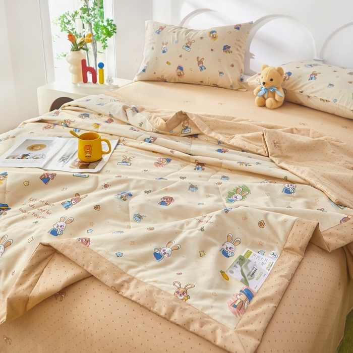 91家纺网 家纺一手货源 找家纺 黛妮雅 2026新款双面全棉羽丝夏被 兔子警官