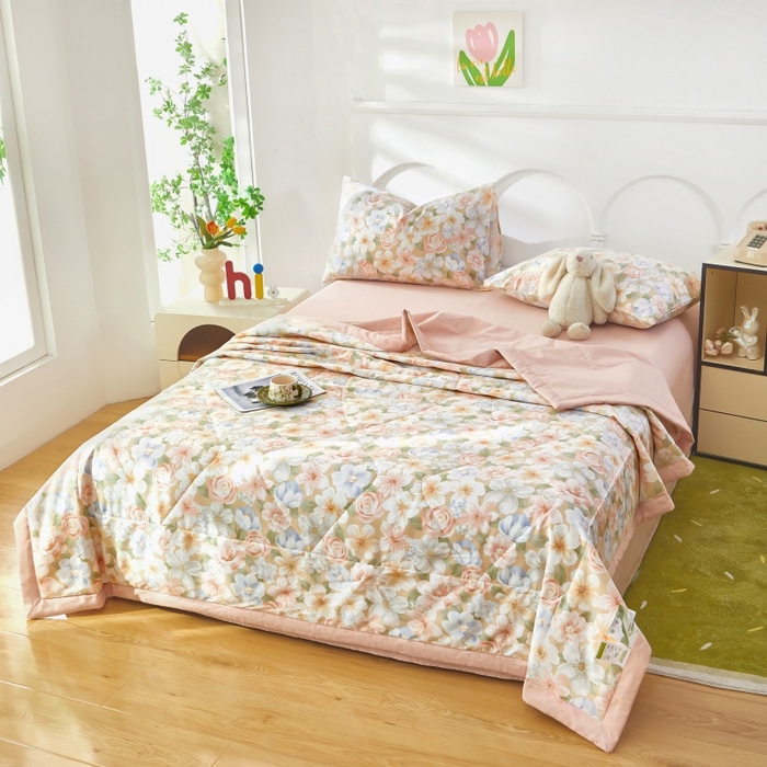 91家纺网 家纺一手货源 找家纺 黛妮雅 2026新款双面全棉羽丝夏被 釉色浮光