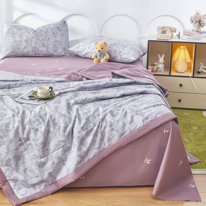 91家纺网 家纺一手货源 找家纺 黛妮雅 2026新款双面全棉羽丝夏被 紫苏