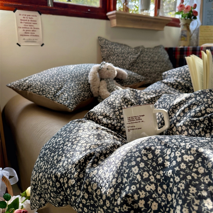 91家纺网 家纺一手货源 找家纺 阿曼达 2026新款日韩系复古印花小碎花软糯贴肤慵懒伴眠超治愈的床单床笠款四件套 小印-旧梦花.蓝