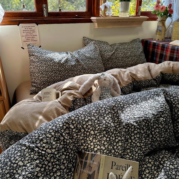 91家纺网 家纺一手货源 找家纺 阿曼达 2026新款日韩系复古印花小碎花软糯贴肤慵懒伴眠超治愈的床单床笠款四件套 小印-旧梦花.蓝