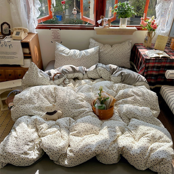 91家纺网 家纺一手货源 找家纺 阿曼达 2026新款日韩系复古印花小碎花软糯贴肤慵懒伴眠超治愈的床单床笠款四件套 小印-浅花.米灰