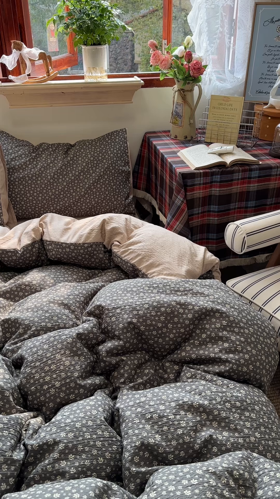 91家纺网 家纺一手货源 找家纺 阿曼达 2026新款日韩系复古印花小碎花软糯贴肤慵懒伴眠超治愈的床单床笠款四件套 小印-浅花.灰