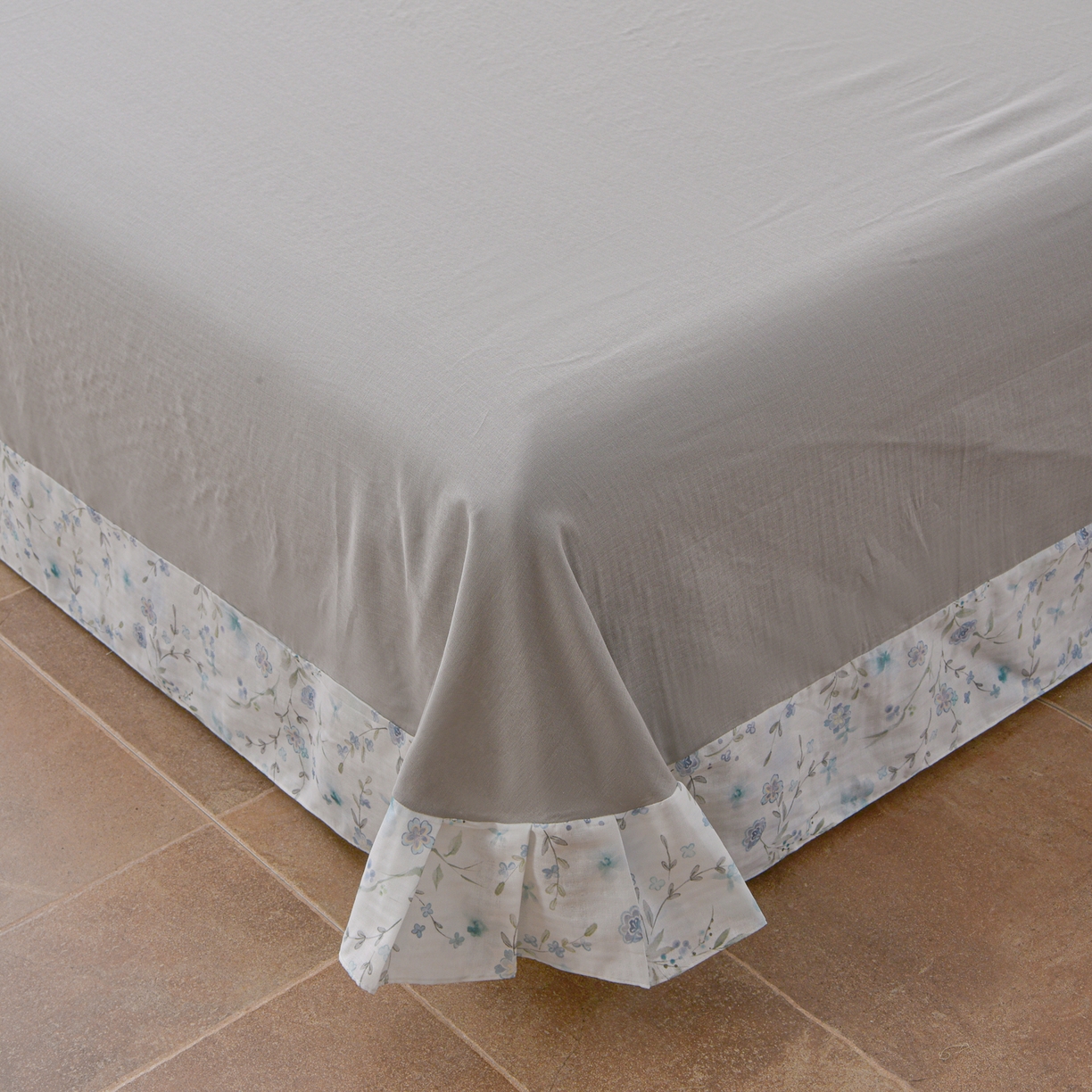 91家纺网 家纺一手货源 找家纺 金昱纺 2026新款A类全棉双层纱新疆棉花夏被四件套（带检测报告，包检测，有微信+买家秀） 莲礼枝-兰