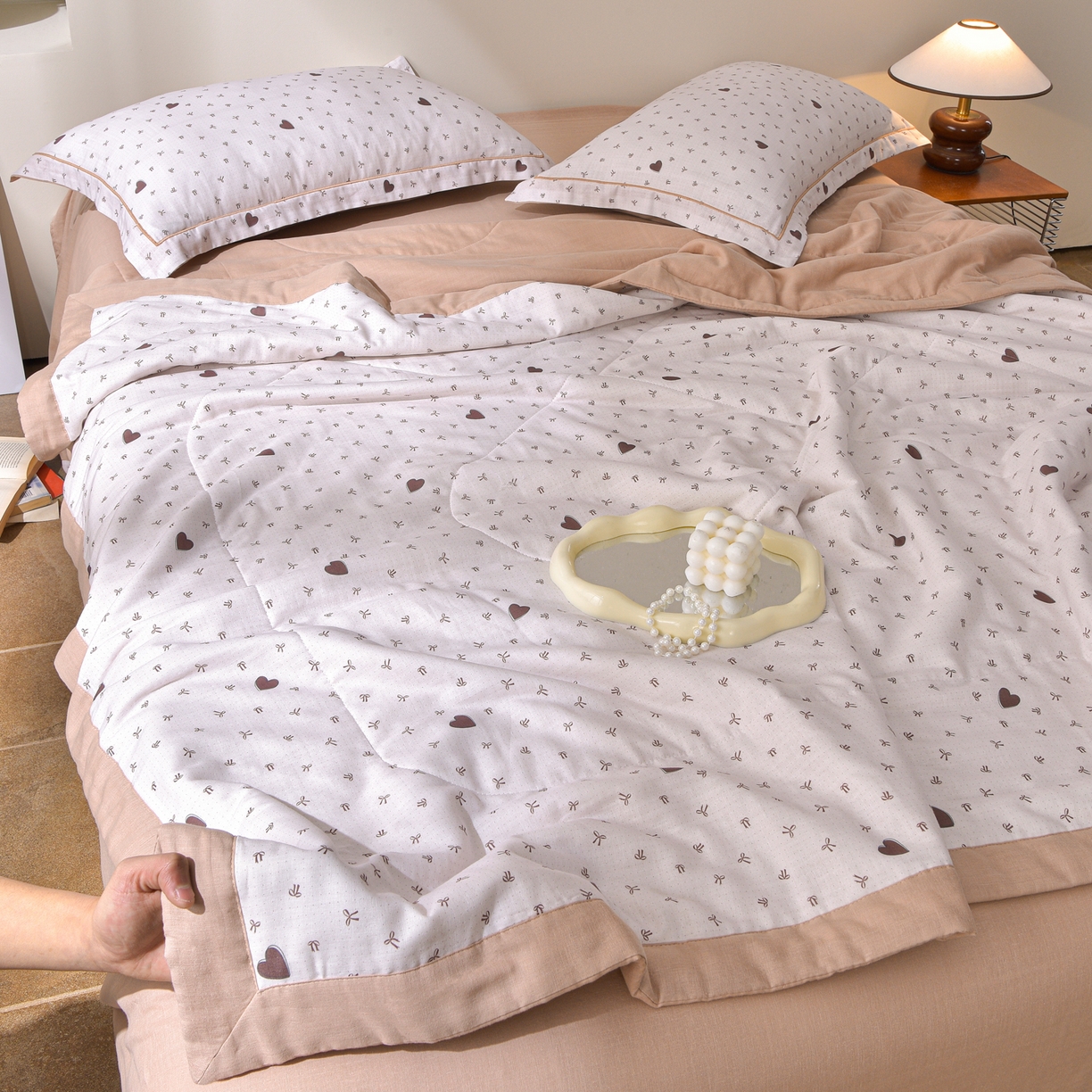 91家纺网 家纺一手货源 找家纺 金昱纺 2026新款A类全棉双层纱新疆棉花夏被四件套（带检测报告，包检测，有微信+买家秀） 甜心结-咖