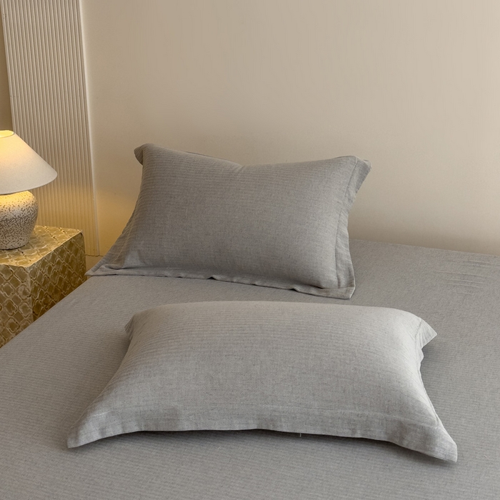 91家纺网 家纺一手货源 找家纺 席世家 2026新款棉麻人字纹床笠 黑灰色