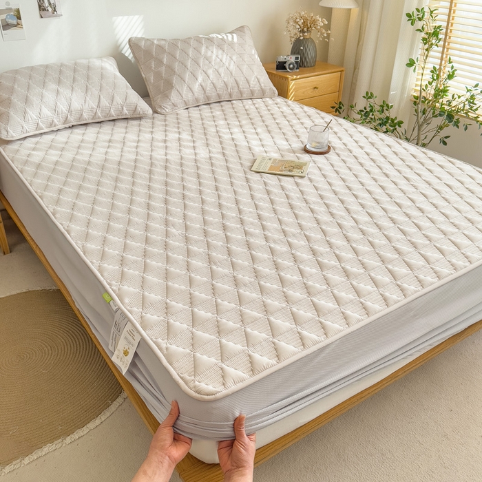 91家纺网 家纺一手货源 找家纺 席世家 2026新款全棉抗菌大豆防水床笠 菱格米咖