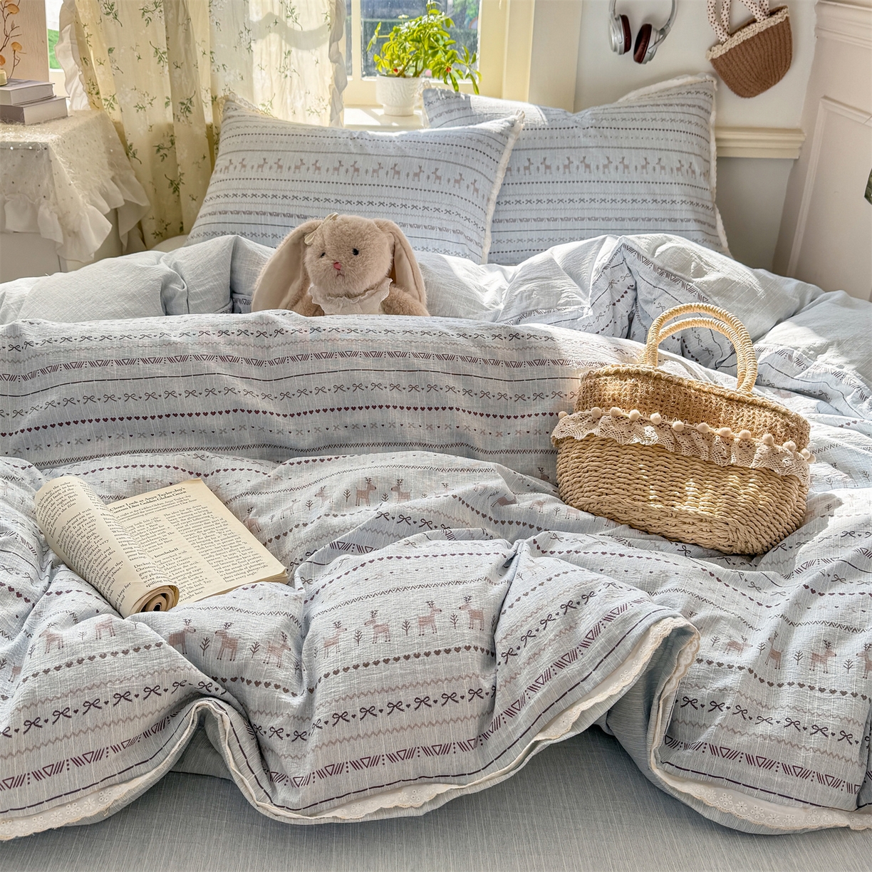 91家纺网 家纺一手货源 找家纺 优贝家纺 2026春夏新款韩系小花边高克重加厚色织提花韩版四件套 花间小鹿