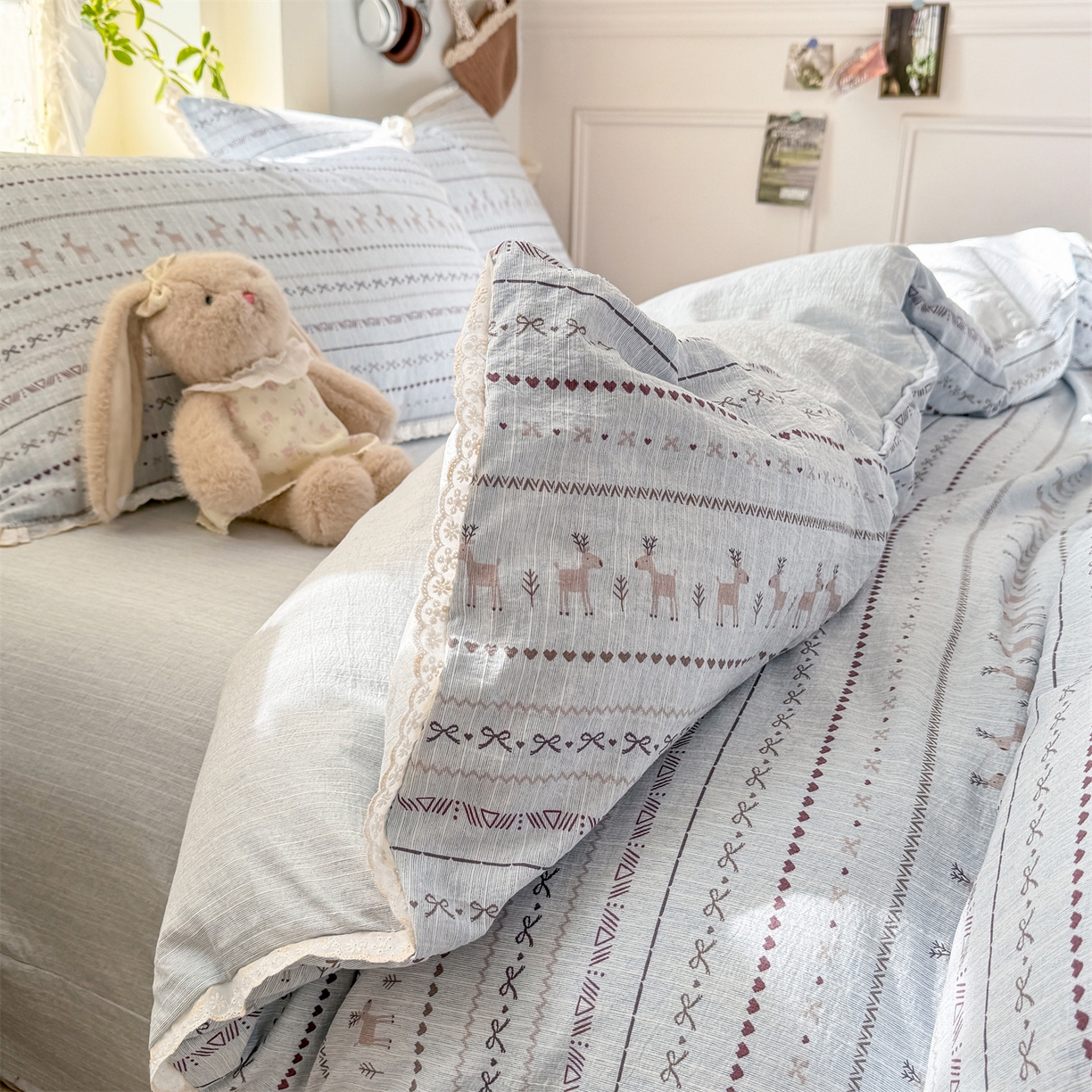 91家纺网 家纺一手货源 找家纺 优贝家纺 2026春夏新款韩系小花边高克重加厚色织提花韩版四件套 花间小鹿