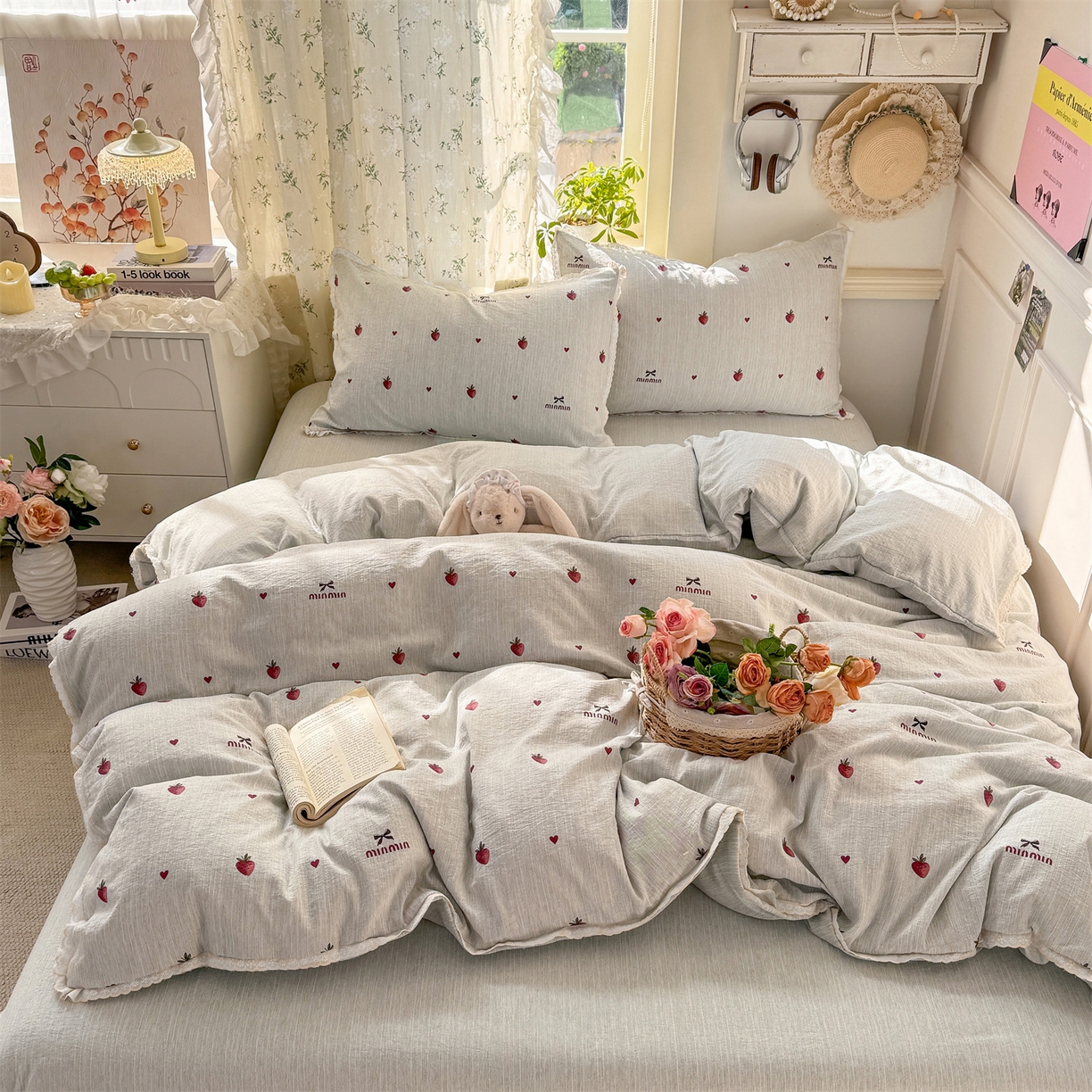 91家纺网 家纺一手货源 找家纺 优贝家纺 2026春夏新款韩系小花边高克重加厚色织提花韩版四件套 甜心草莓