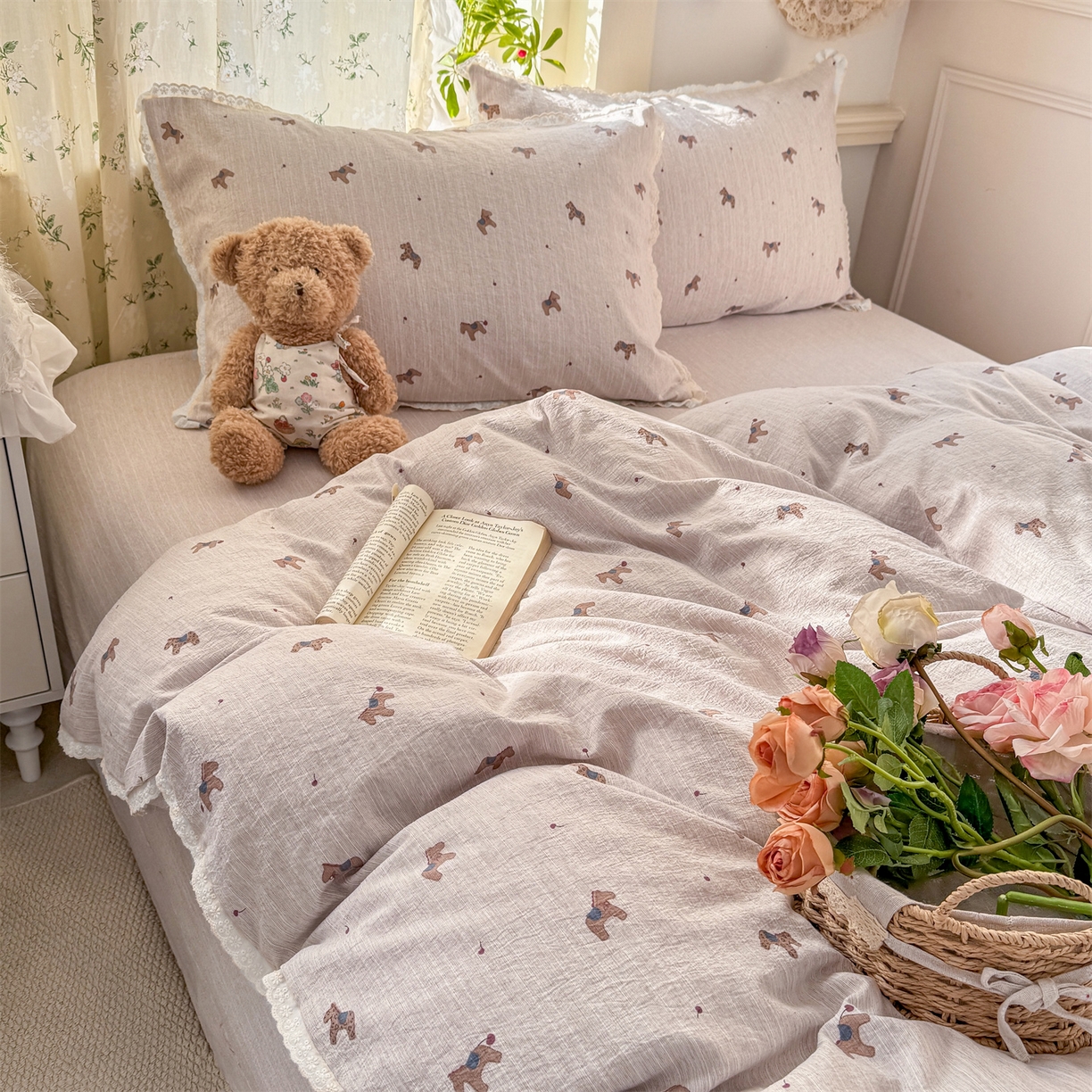 91家纺网 家纺一手货源 找家纺 优贝家纺 2026春夏新款韩系小花边高克重加厚色织提花韩版四件套 童趣小马