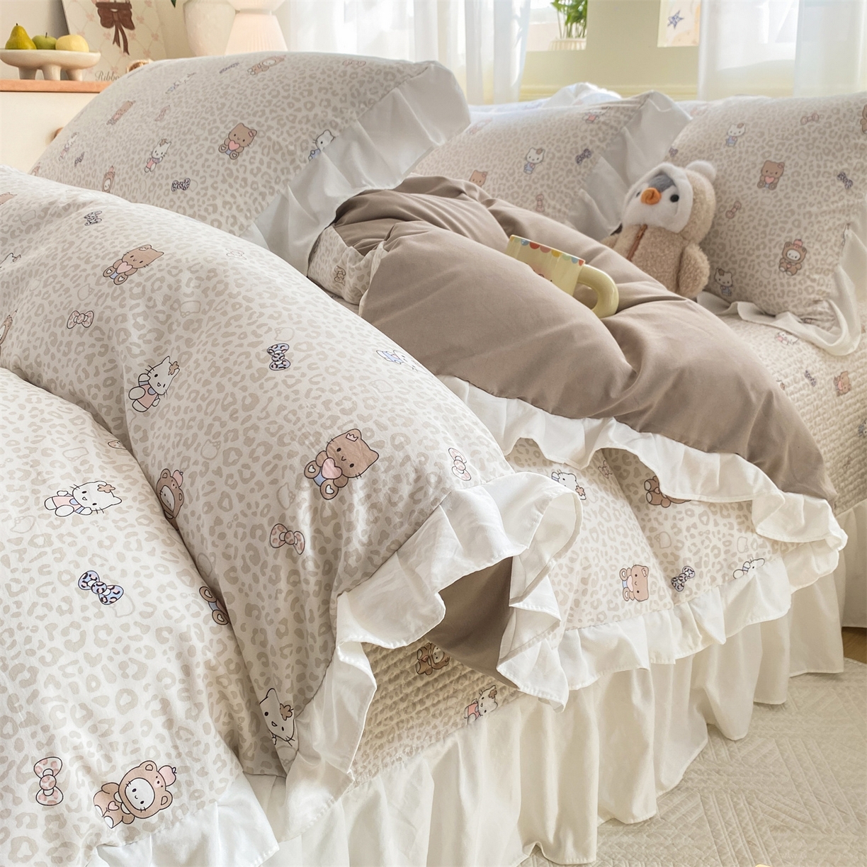 91家纺网 家纺一手货源 找家纺 优贝家纺 2026春夏新款韩系小清新水洗棉古法棉夹棉床盖四件套-风格一 奶咖萌兔