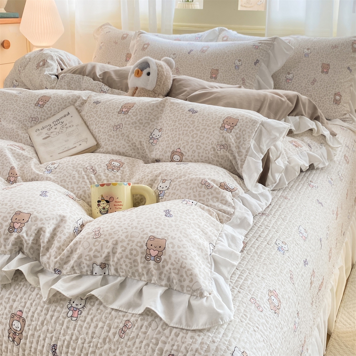 91家纺网 家纺一手货源 找家纺 优贝家纺 2026春夏新款韩系小清新水洗棉古法棉夹棉床盖四件套-风格一 奶咖萌兔